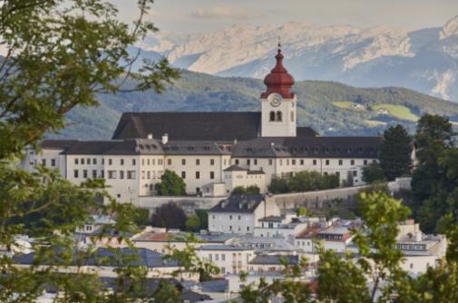 Palais et jardins de Mirabell : Un conte d'amour et de beauté