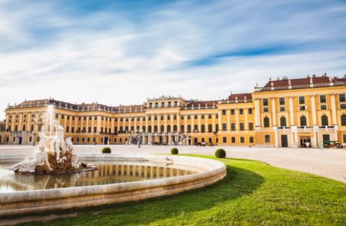 Vienne historique : Une visite guidée à pied des merveilles architecturales de la ville.