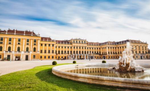 Palais de Schönbrunn : Un voyage à travers le luxe des Habsbourg