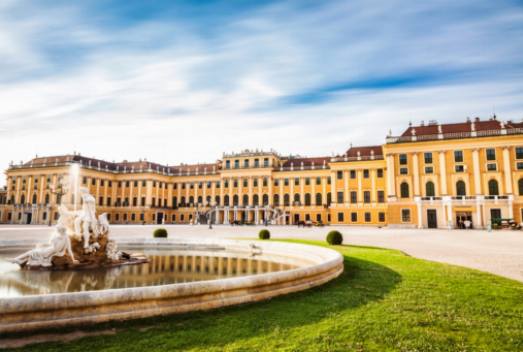 Jardins du palais du Belvédère : Art, histoire et splendeur botanique