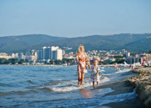 Complexes hôteliers balnéaires adaptés aux familles avec plages privées