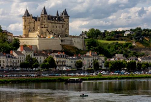 L'aventure vous attend : parcs à thème et activités de plein air pour les familles.