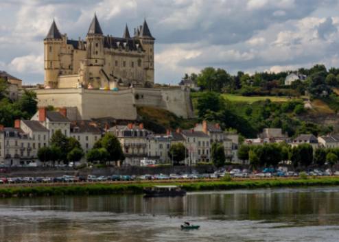 Exploration des grottes de fromage de la vallée de la Loire : Le voyage d'un gourmet