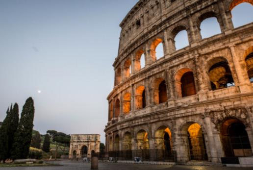 Découverte de la Via Condotti : la rue commerçante de luxe de premier plan à Rome