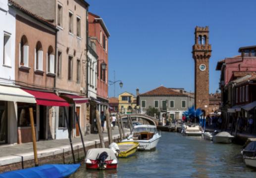 Visites artisanales : Découvrir le savoir-faire de Murano et Burano