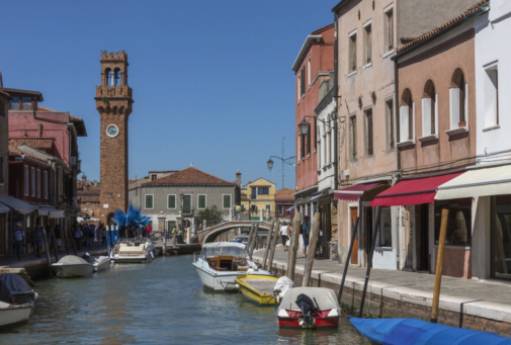 Les joyaux cachés de Murano et Burano : explorer au-delà des attractions principales