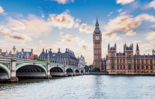 Transport fluvial et Thames Clippers