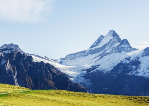 Découvrir les sommets : Eiger, Mönch et Jungfrau