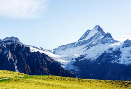 Parcs nationaux et aires de conservation des Alpes suisses : préserver la beauté naturelle