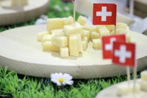 Délices culinaires de Gruyère : Alimenter votre randonnée avec des saveurs locales